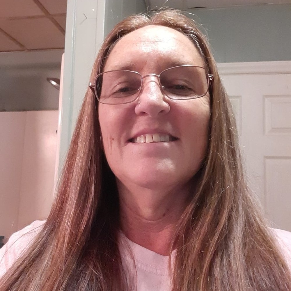 Meet your Posher, Mona